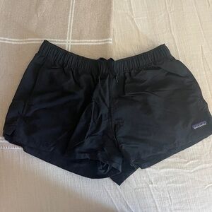 Patagonia baggies 2.5” shorts size M